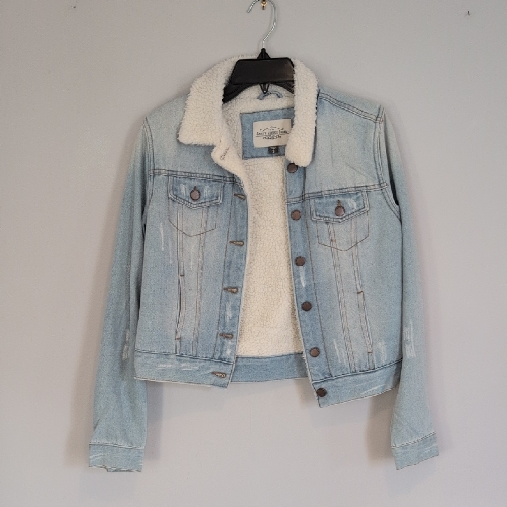 NWOT Ashley's Vintage Charm Light Blue Denim Jean Jacket